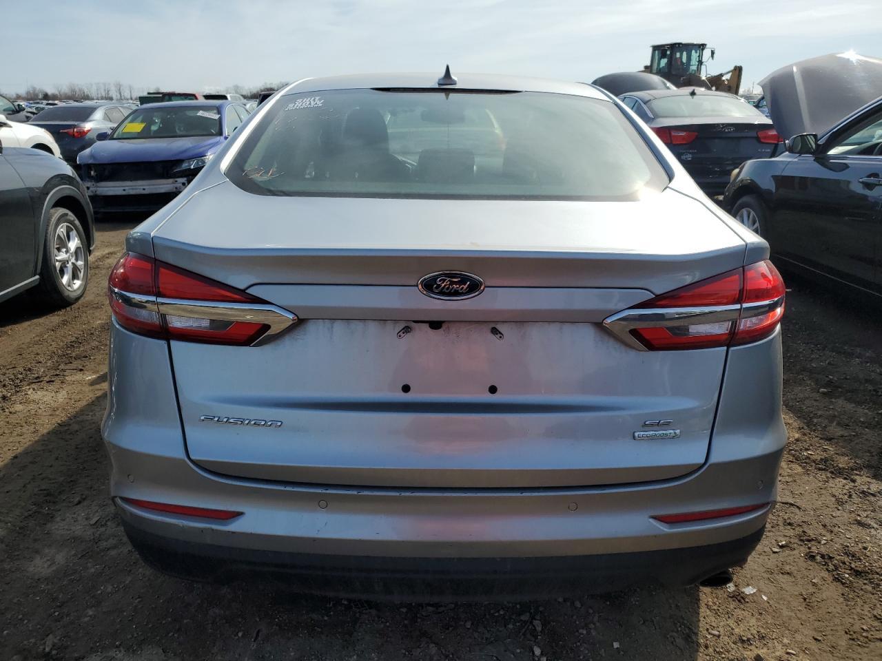 2020 FORD FUSION SE - Image 6