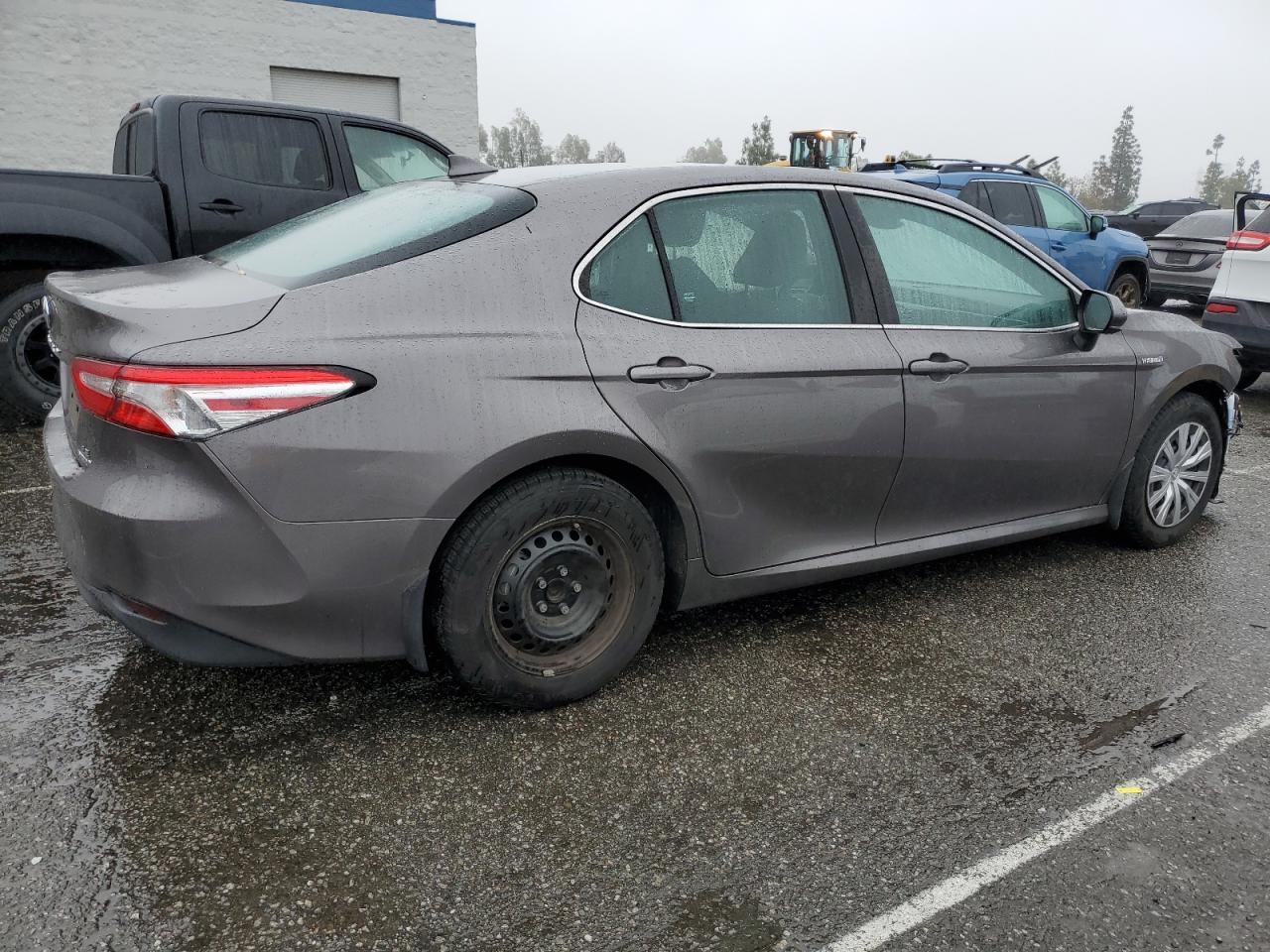 2020 TOYOTA CAMRY LE - Image 3