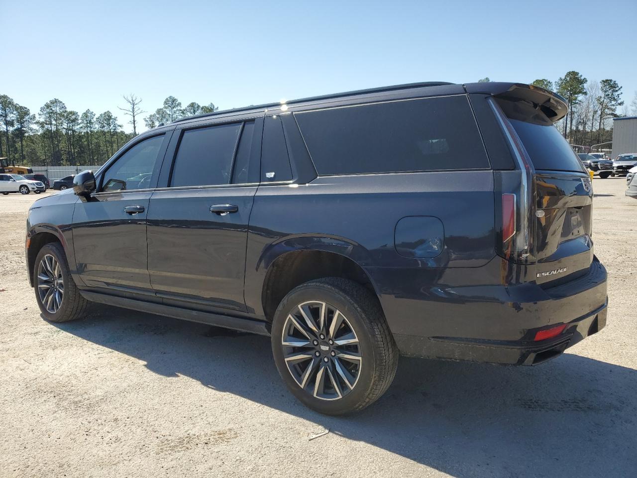 2023 CADILLAC ESCALADE E - Фото 2