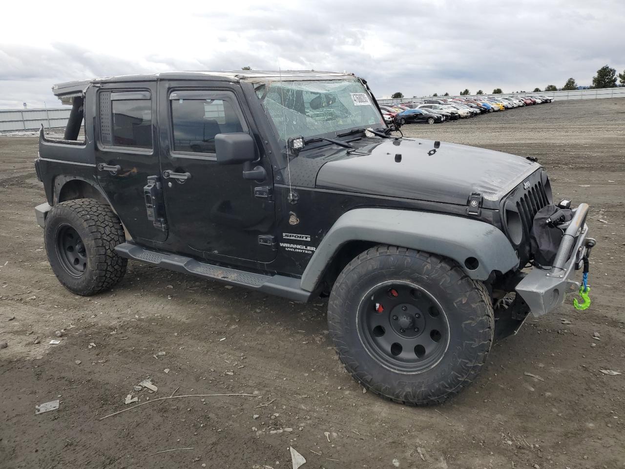2014 JEEP WRANGLER U - Image 4