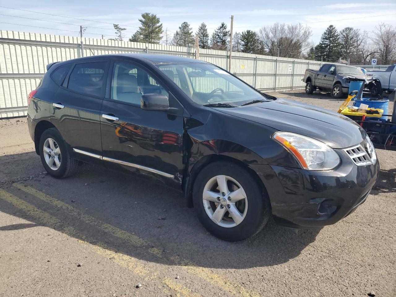 2013 NISSAN ROGUE S - Image 4