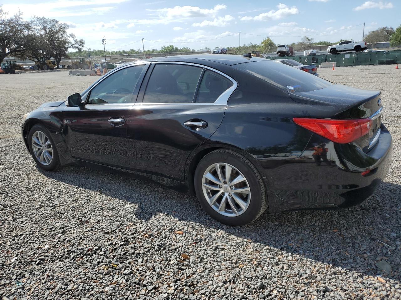 2015 INFINITI Q50 BASE - Image 2