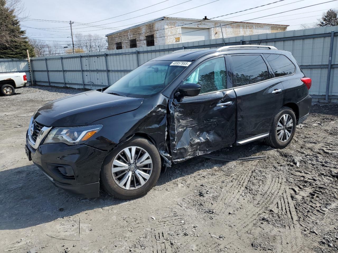 2017 NISSAN PATHFINDER