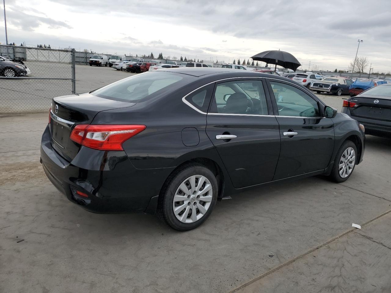 2017 NISSAN SENTRA S - Фото 3