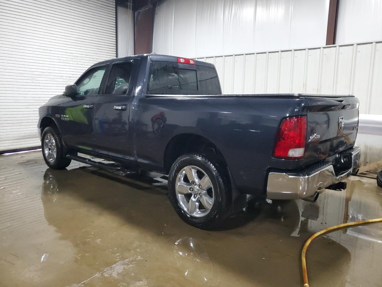 2015 RAM 1500 SLT - Image 2