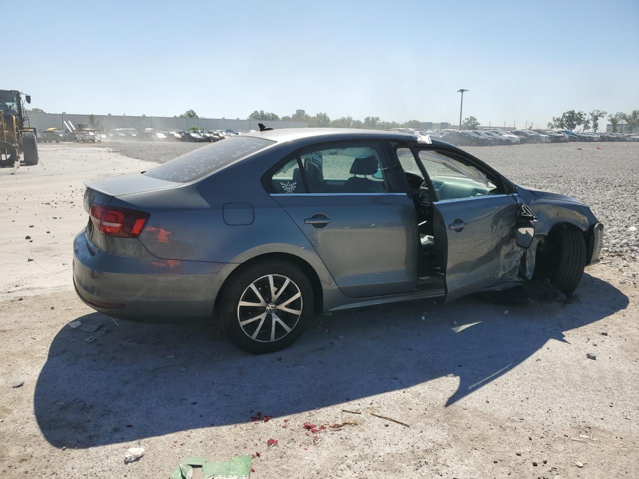 2017 VOLKSWAGEN JETTA SE - Image 3
