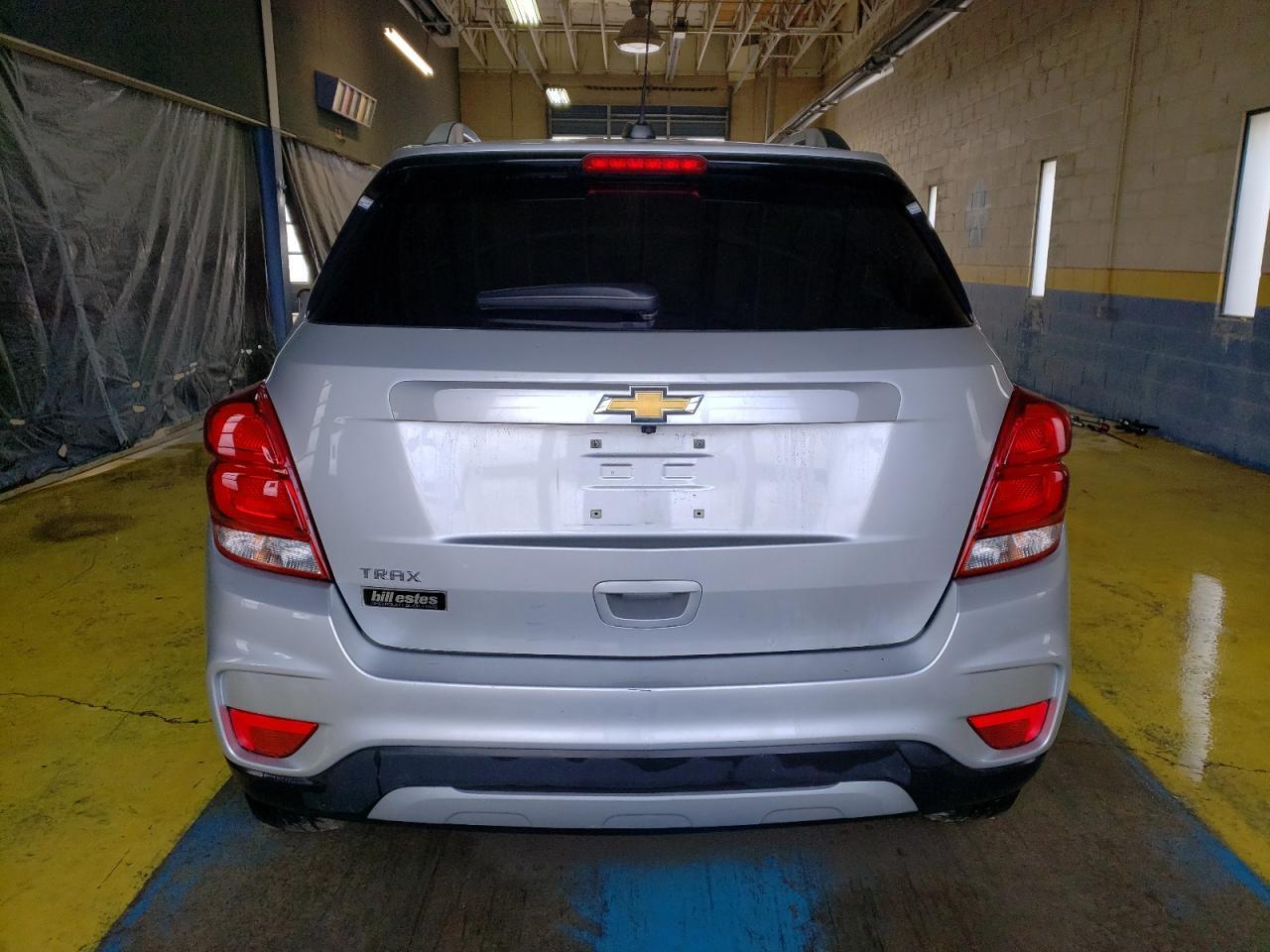 2021 CHEVROLET TRAX 1LT - Фото 6