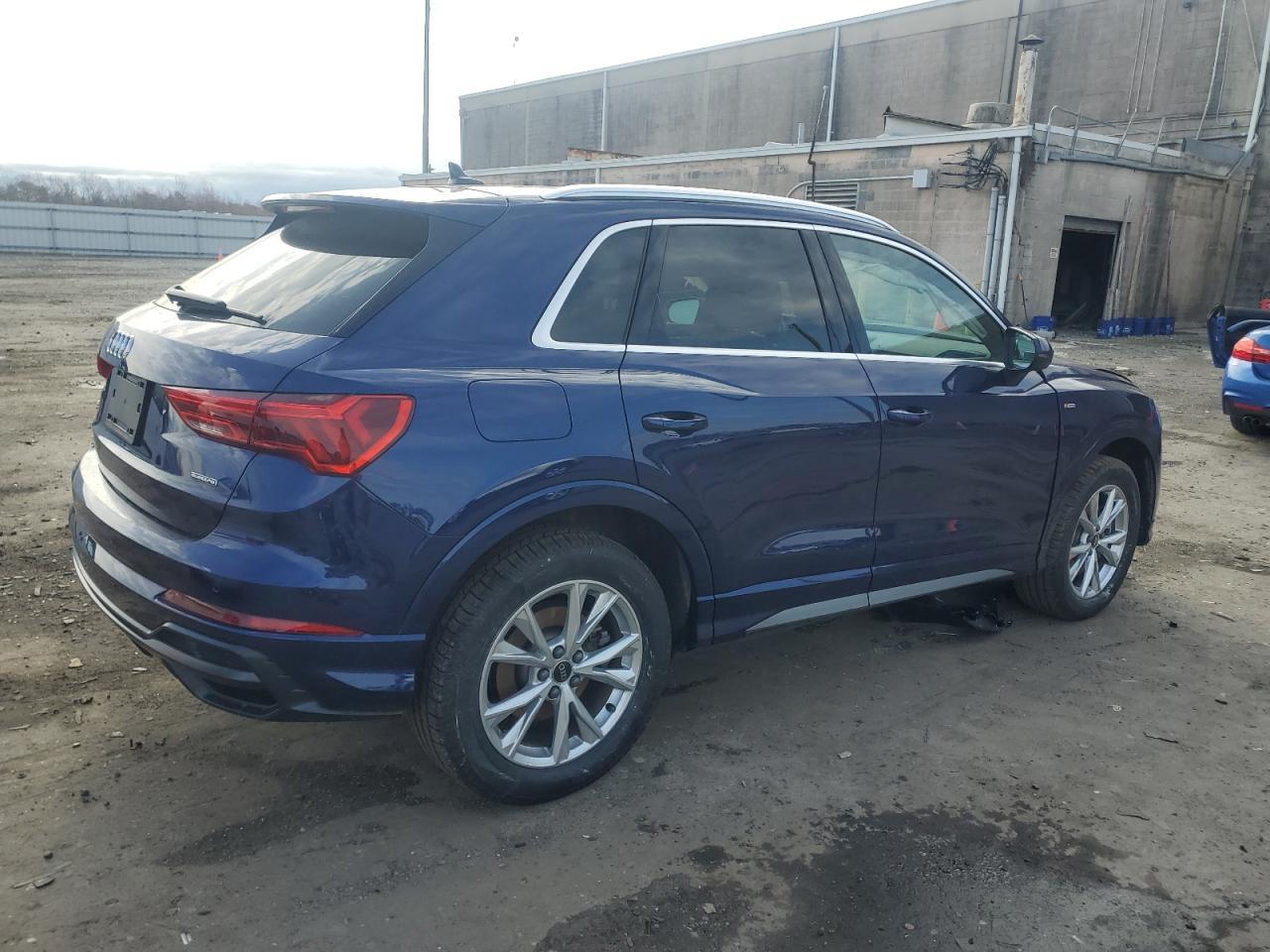 2022 AUDI Q3 PREMIUM - Фото 3