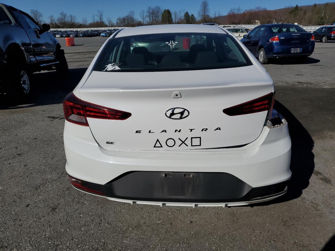 2019 HYUNDAI ELANTRA SE - Фото 6