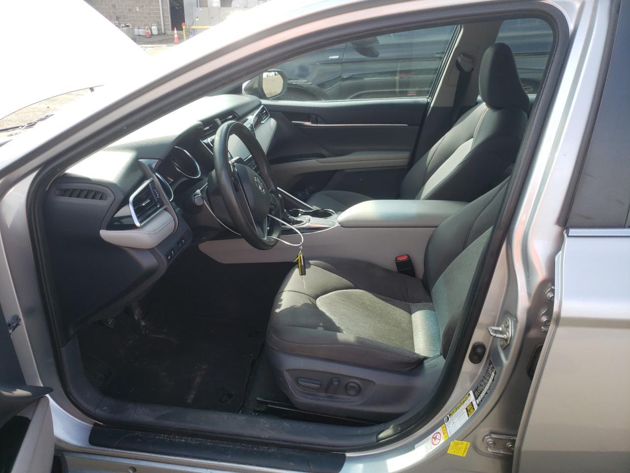 2018 TOYOTA CAMRY L - Фото 7