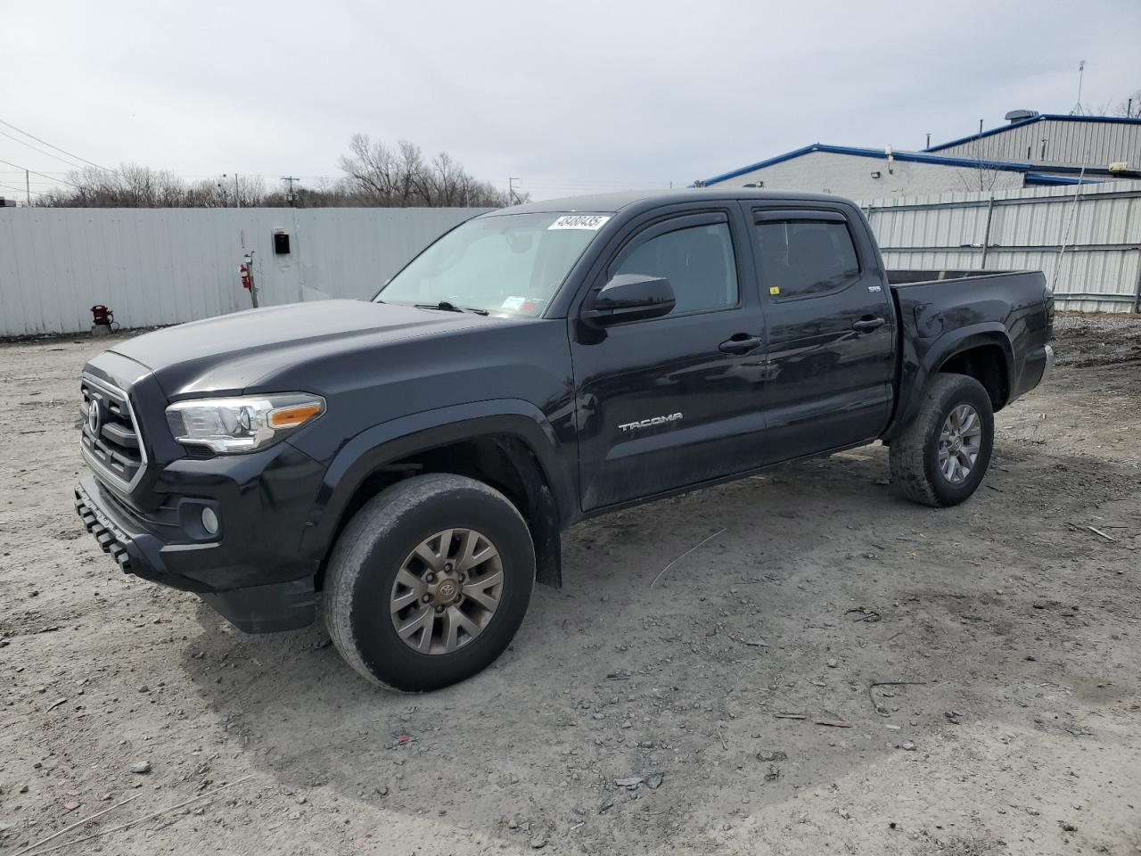 2017 TOYOTA TACOMA DOU