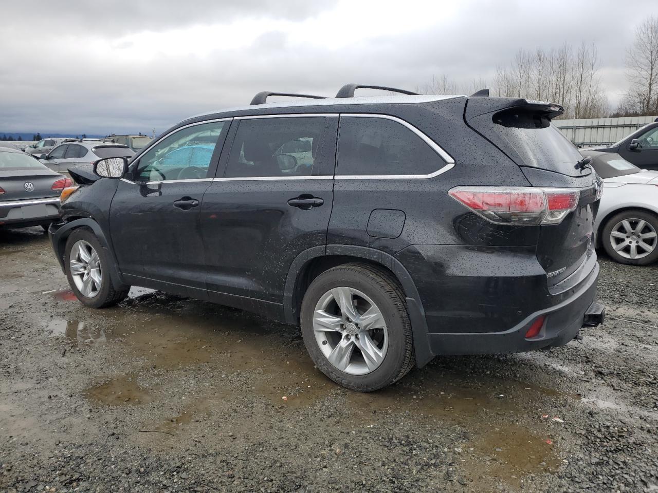2015 TOYOTA HIGHLANDER - Image 2