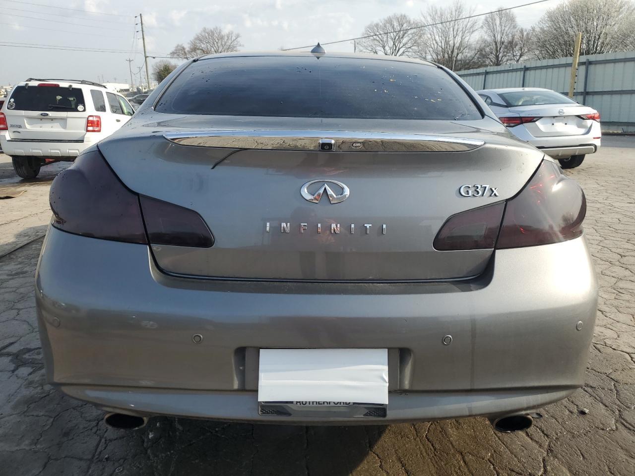 2011 INFINITI G37 - Фото 6