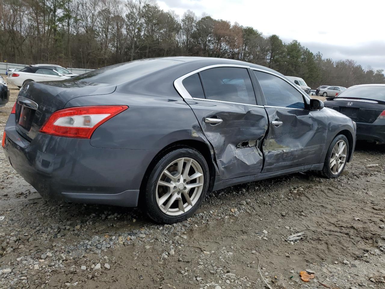 2011 NISSAN MAXIMA S - Фото 3
