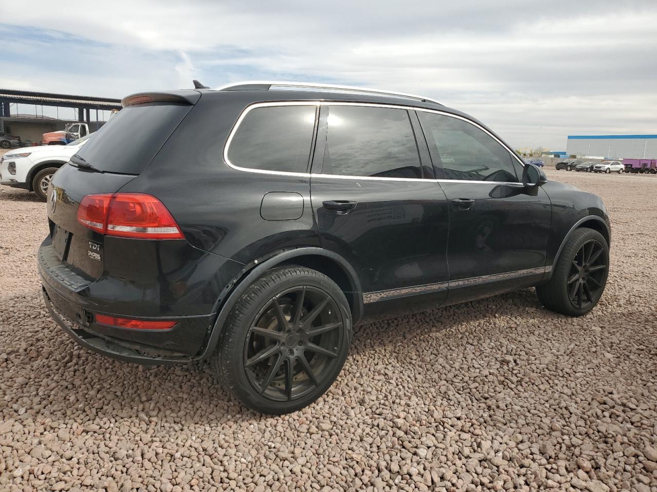 2011 VOLKSWAGEN TOUAREG V6 - Фото 3