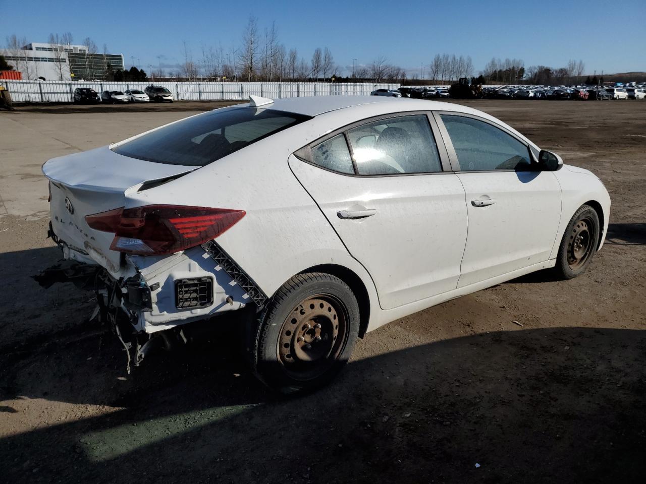 2019 HYUNDAI ELANTRA SE - Фото 3