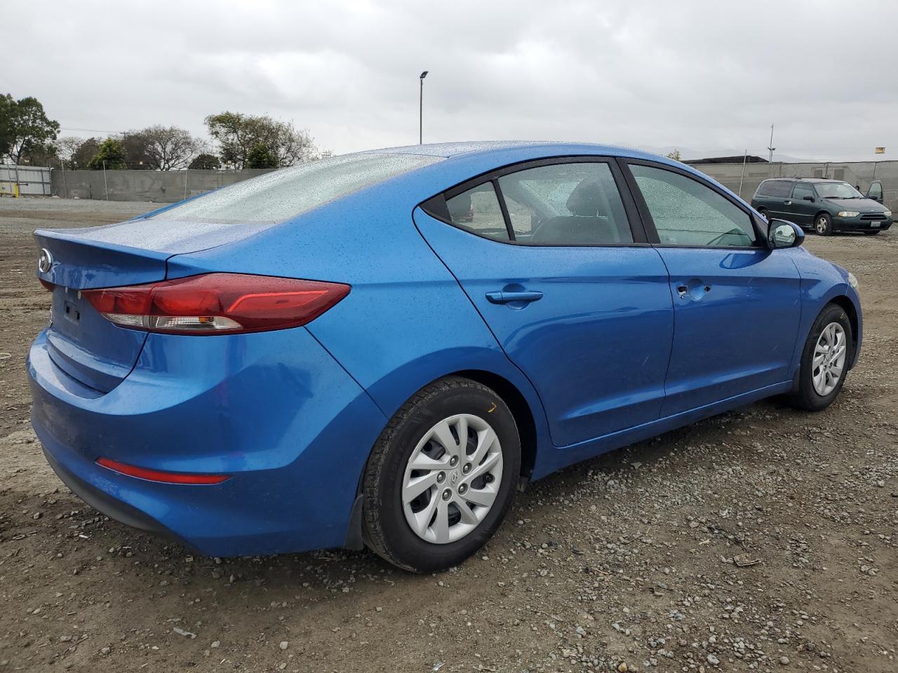 2018 HYUNDAI ELANTRA SE - Фото 3