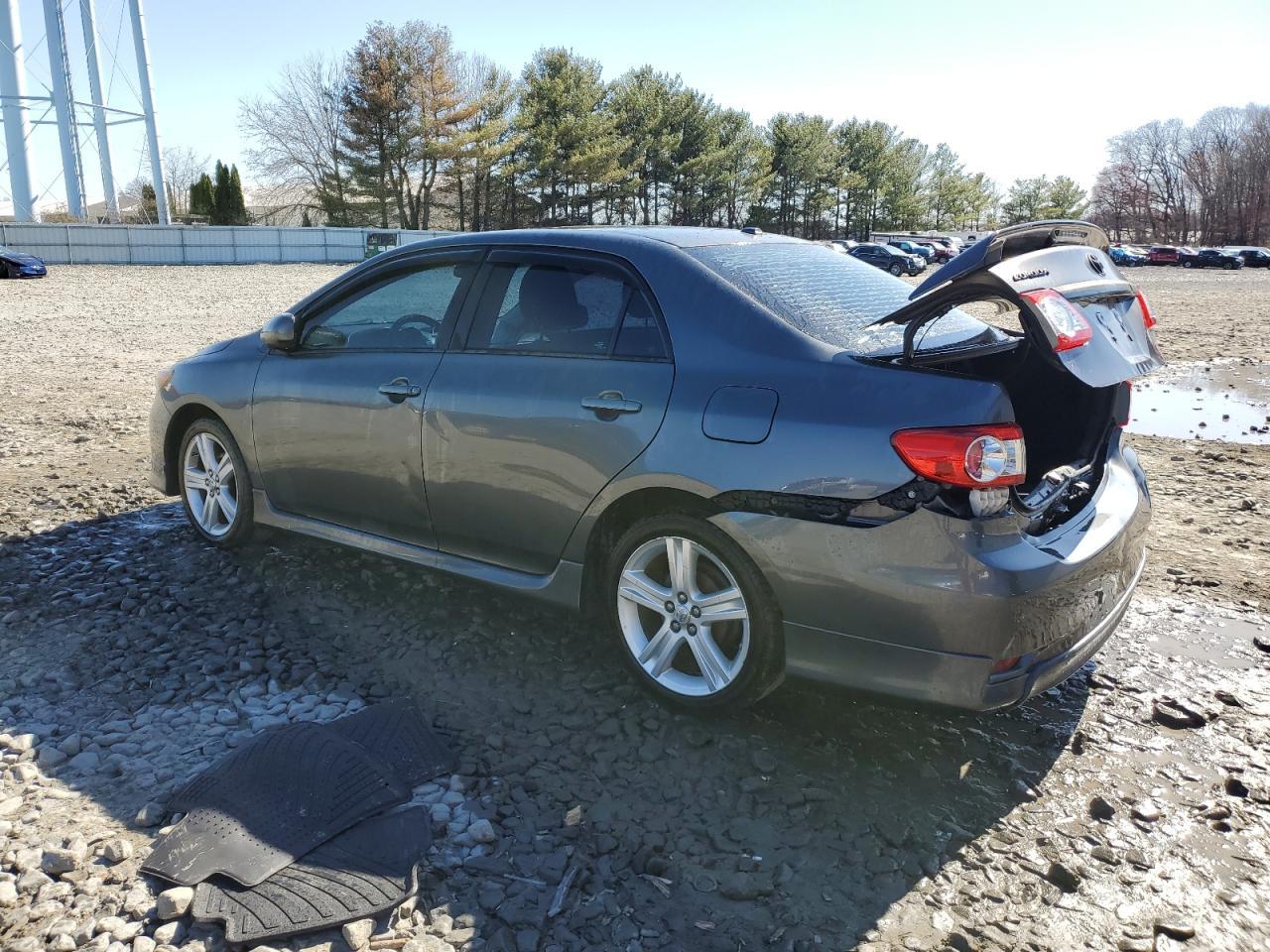 2013 TOYOTA COROLLA BA - Фото 2