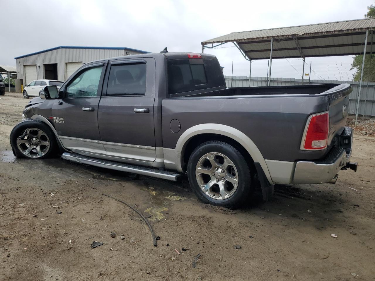 2015 RAM 1500 LARAM - Image 2