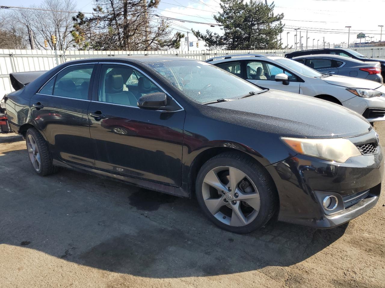 2012 TOYOTA CAMRY SE - Image 4