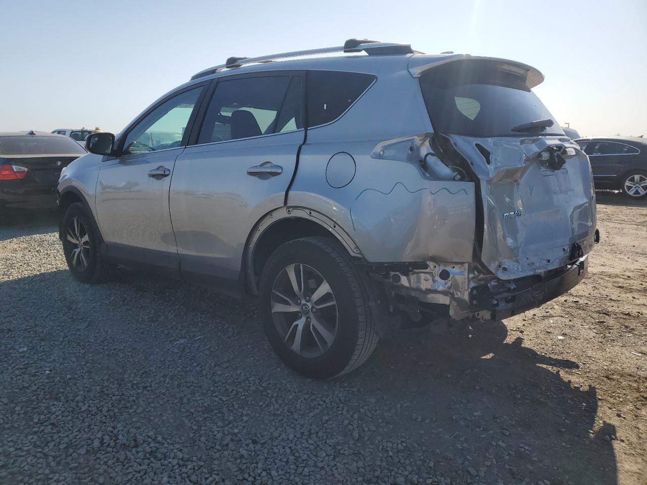 2016 TOYOTA RAV4 XLE - Image 2