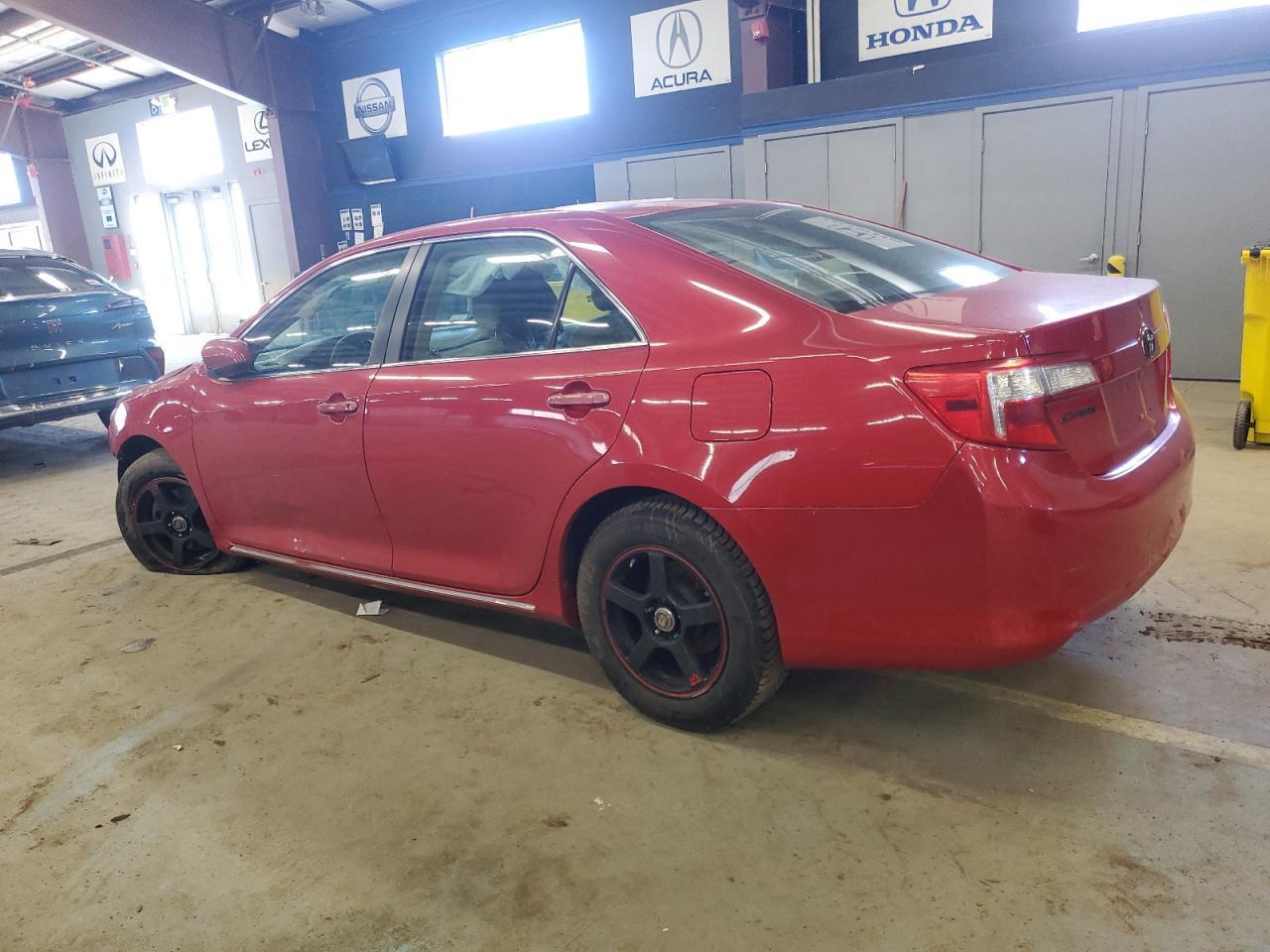 2012 TOYOTA CAMRY BASE - Фото 2