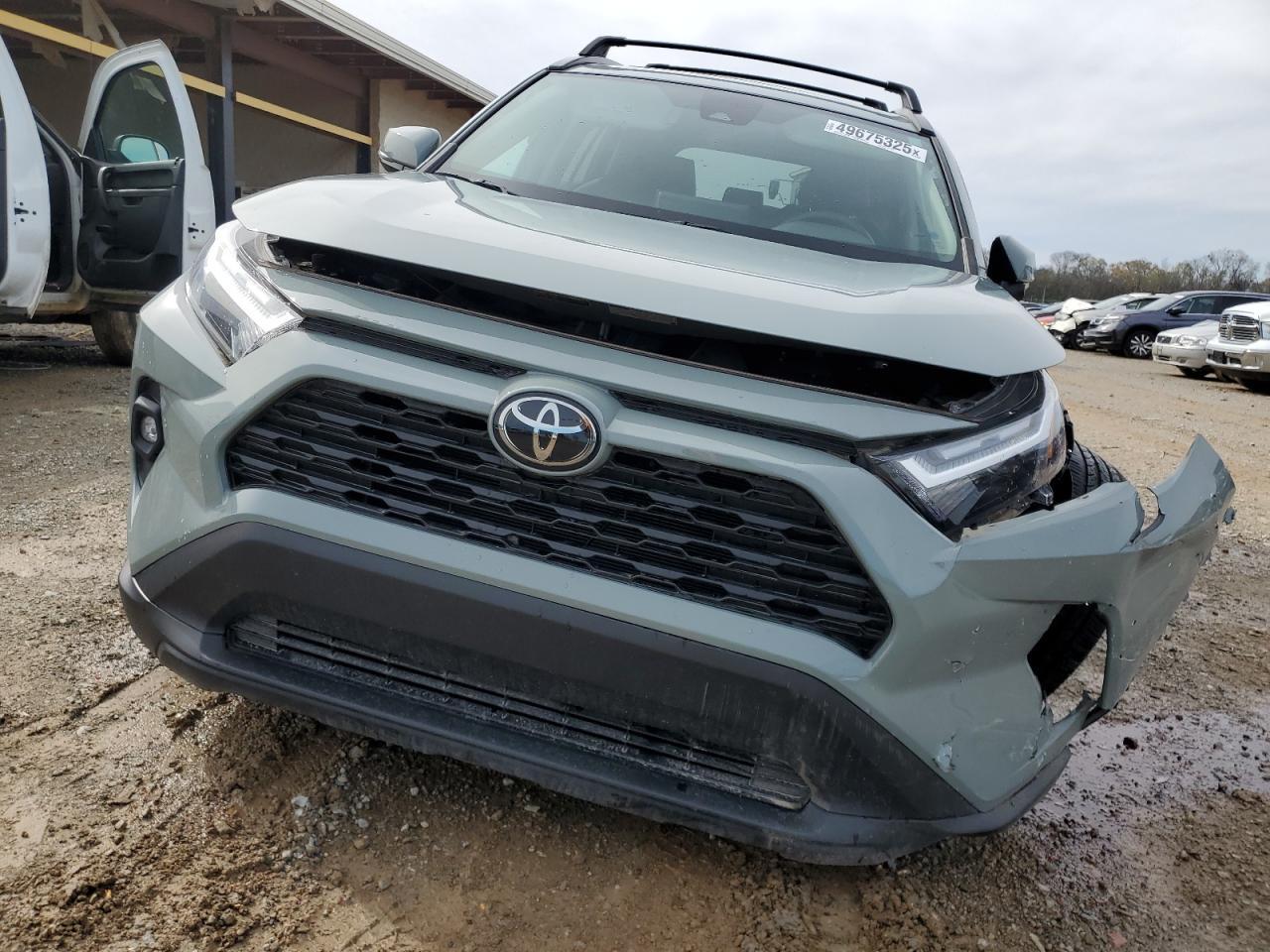 2022 TOYOTA RAV4 XLE P - Image 5