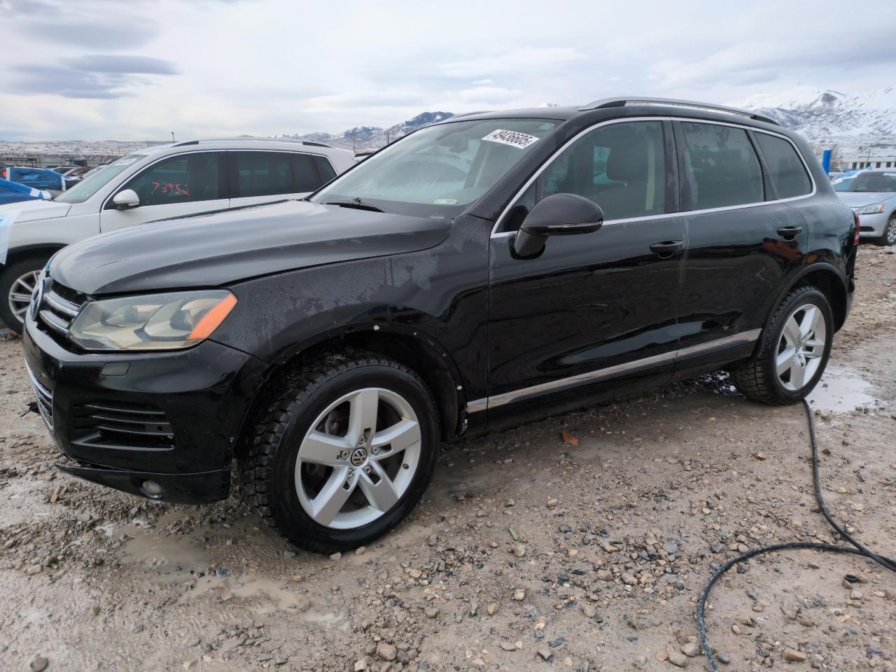 2013 VOLKSWAGEN TOUAREG V6