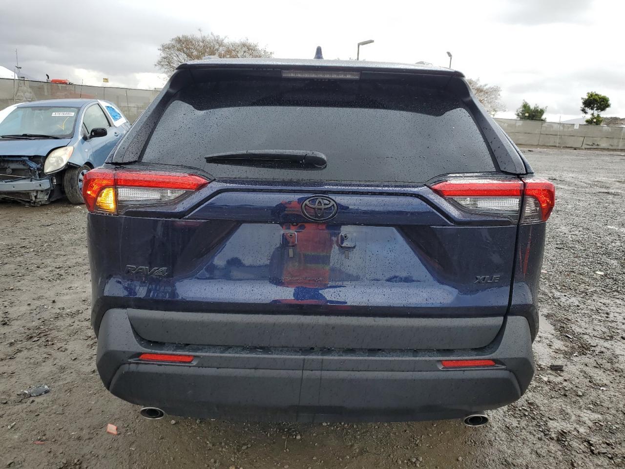 2024 TOYOTA RAV4 XLE P - Фото 6