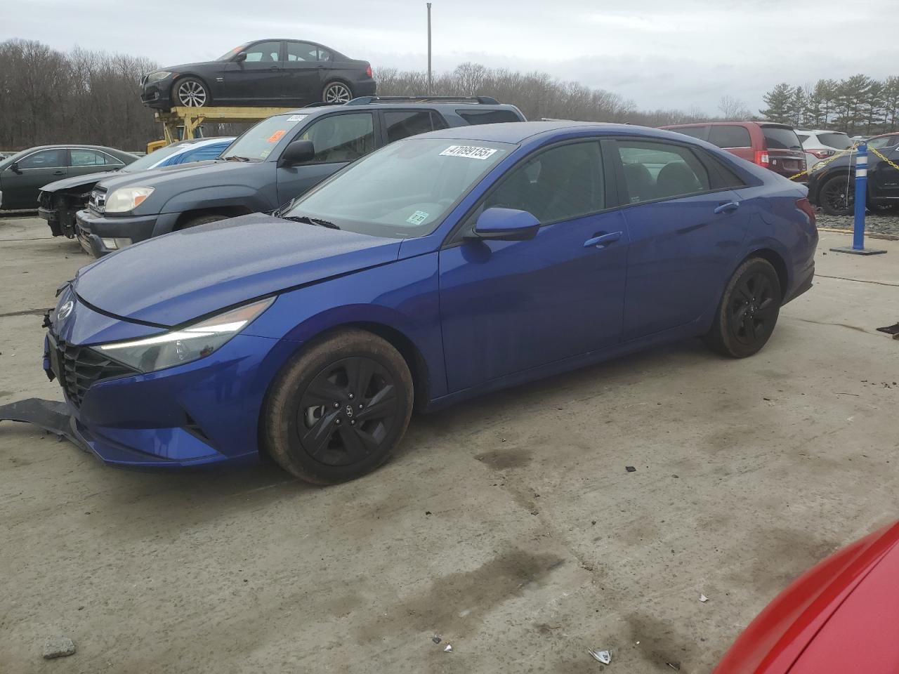 2022 HYUNDAI ELANTRA SE