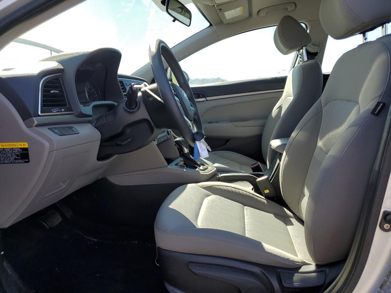 2017 HYUNDAI ELANTRA SE - Фото 7
