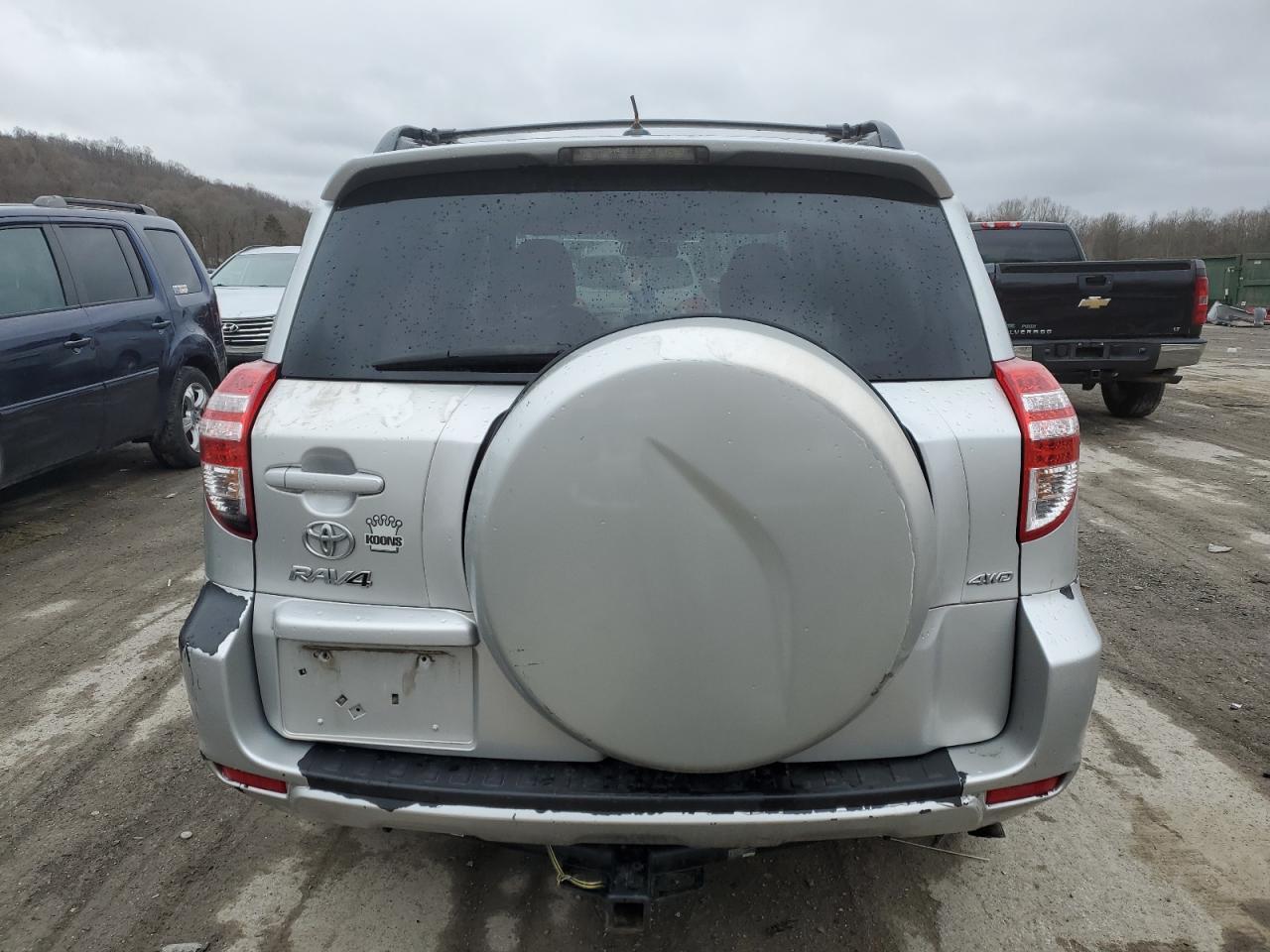 2011 TOYOTA RAV4 - Image 6
