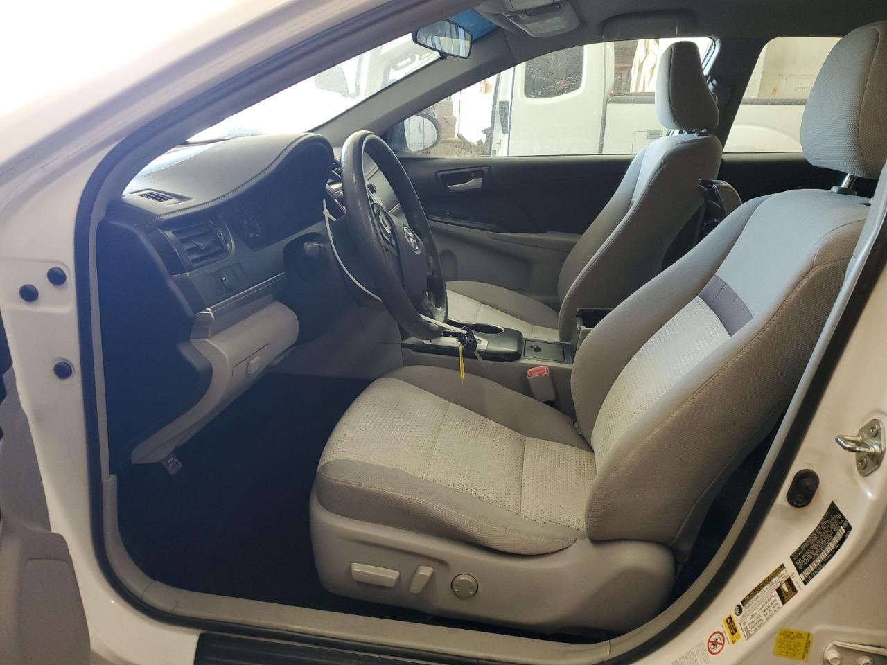 2014 TOYOTA CAMRY L - Фото 7