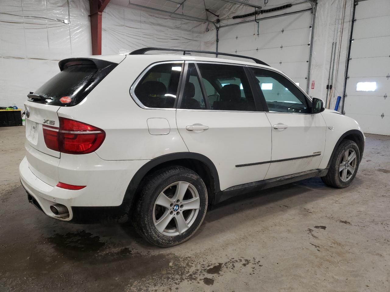 2013 BMW X5 XDRIVE3 - Фото 3