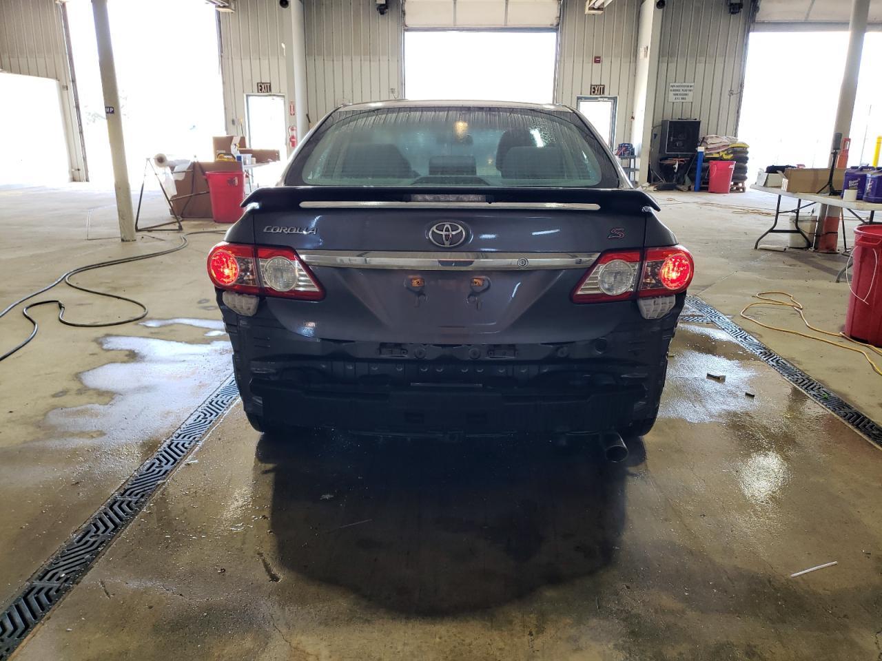 2013 TOYOTA COROLLA BA - Фото 6