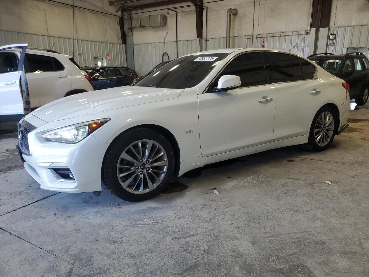 2018 INFINITI Q50 LUXE