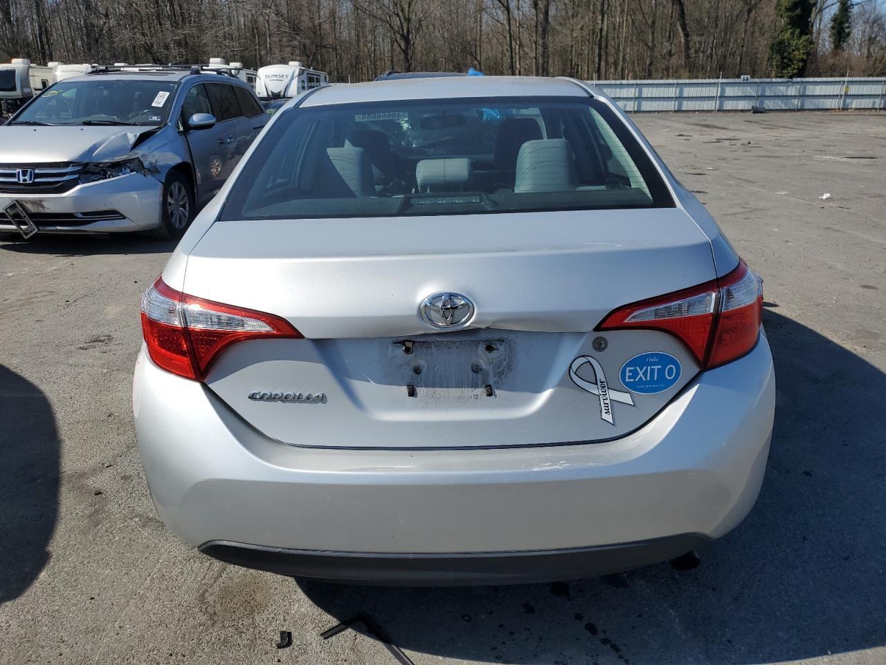 2014 TOYOTA COROLLA L - Фото 6
