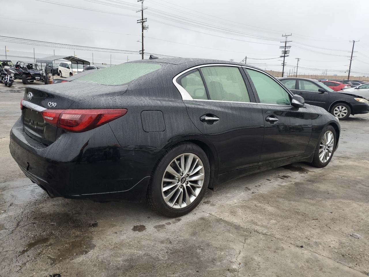 2018 INFINITI Q50 LUXE - Фото 3