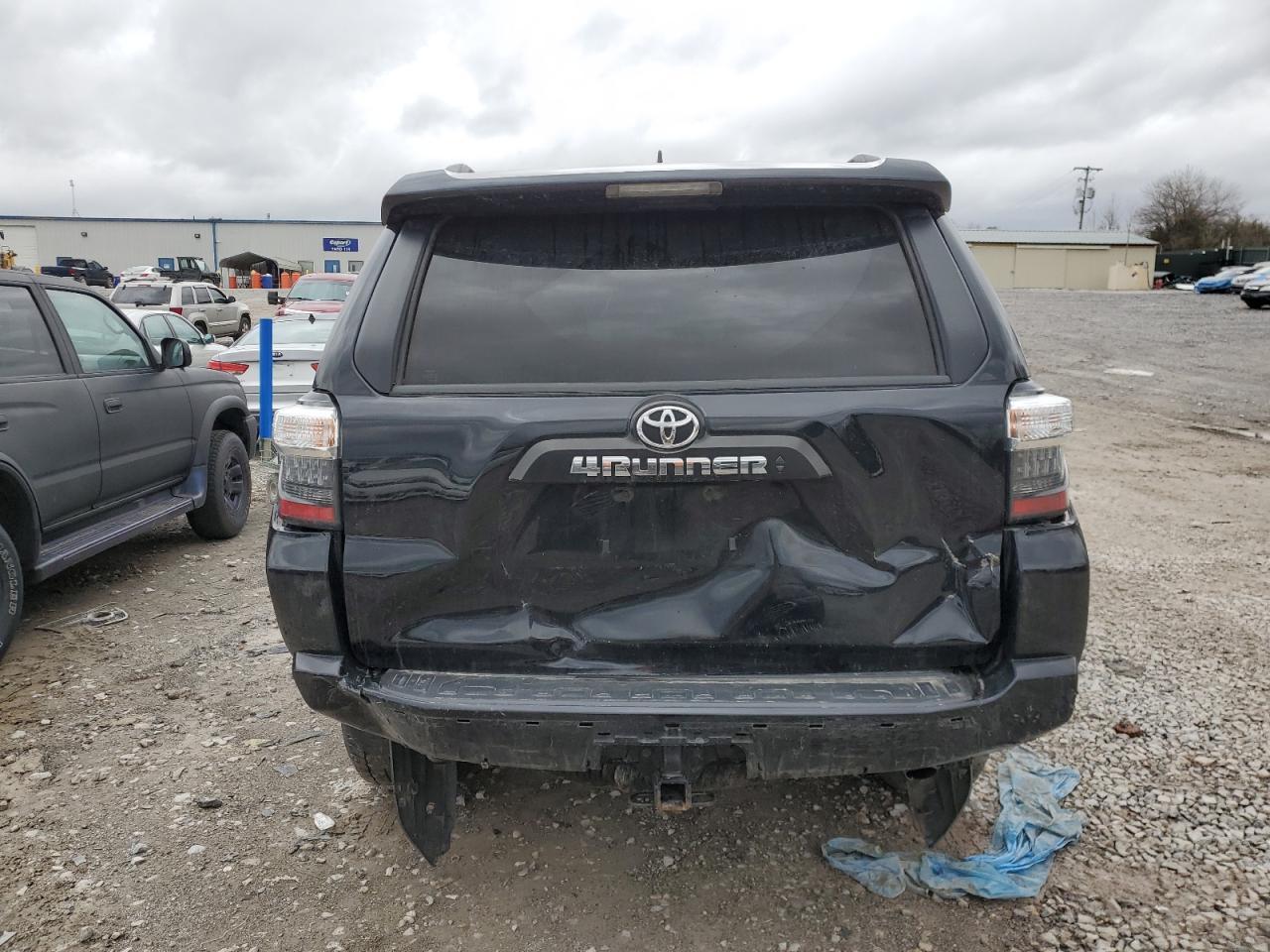 2022 TOYOTA 4RUNNER SR - Image 6