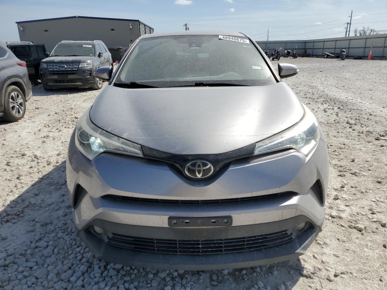 2018 TOYOTA C-HR XLE - Image 5
