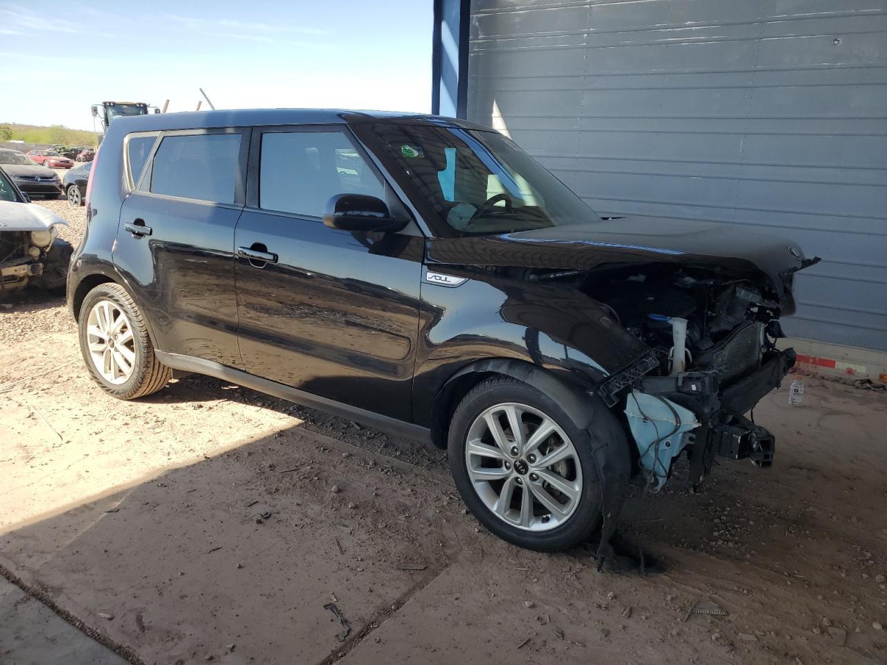 2019 KIA SOUL + - Image 4