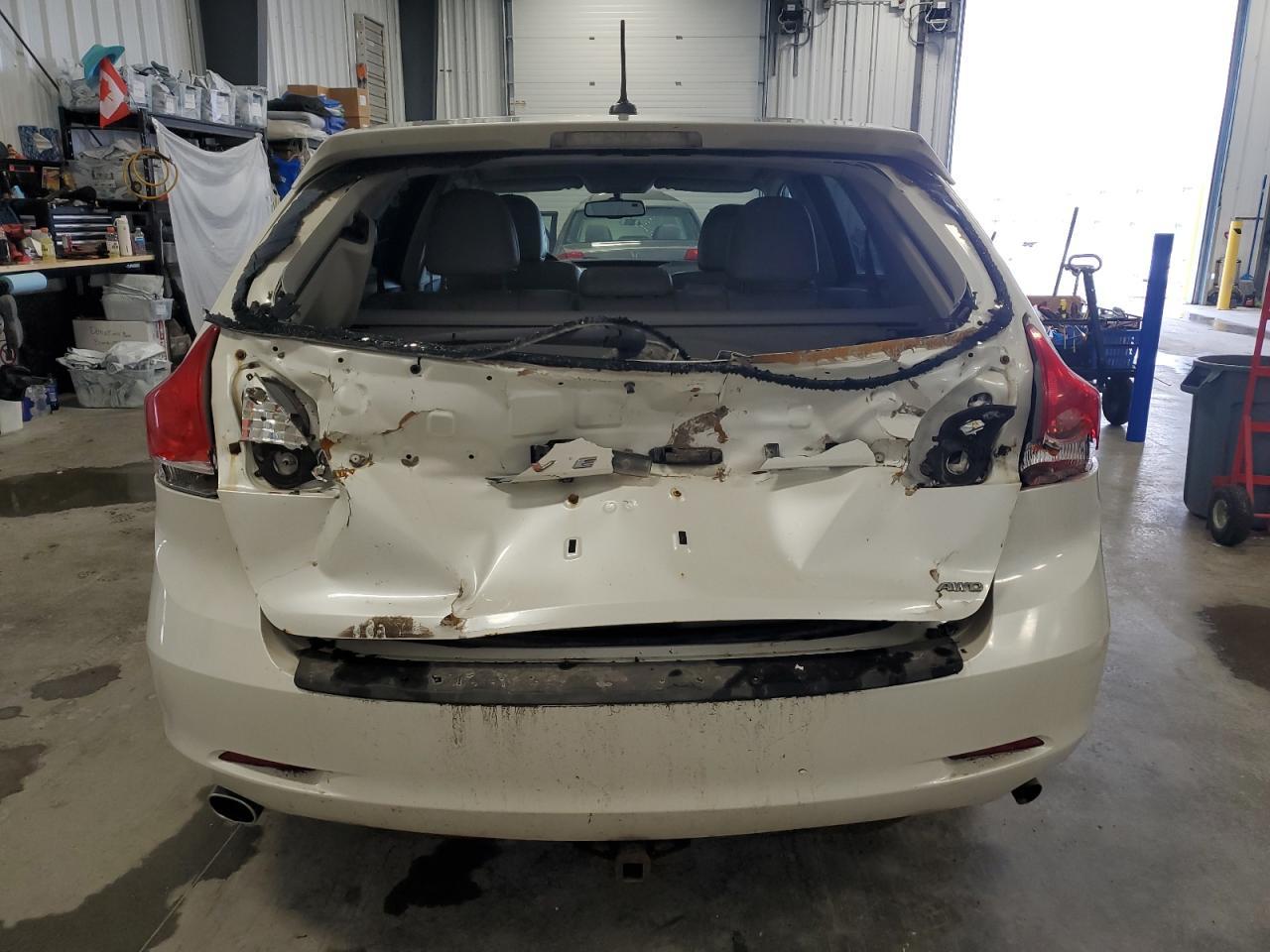 2011 TOYOTA VENZA - Фото 6