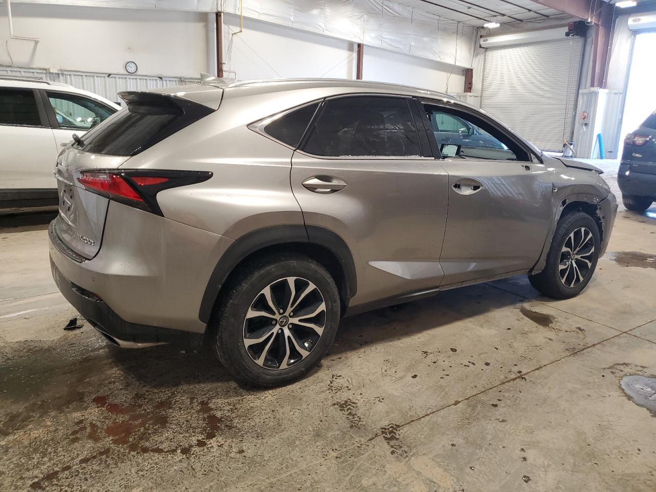2017 LEXUS NX 200T BA - Фото 3