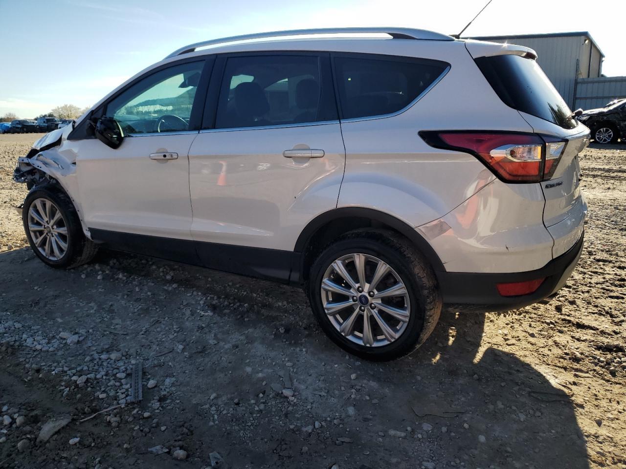 2017 FORD ESCAPE TIT - Image 2