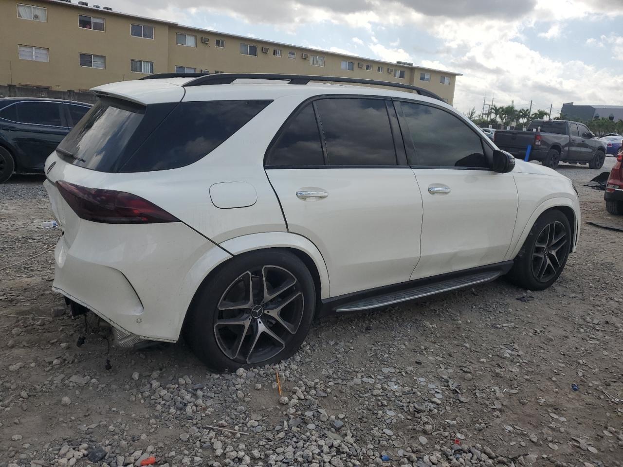 2022 MERCEDES-BENZ GLE AMG 53 - Фото 3