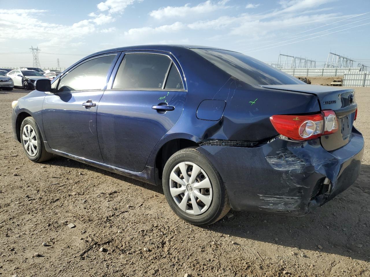 2013 TOYOTA COROLLA BA - Фото 2