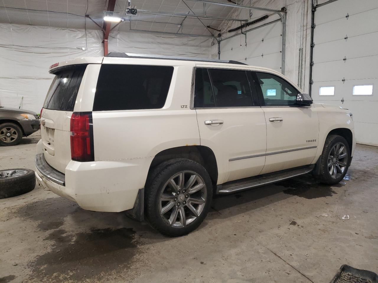 2015 CHEVROLET TAHOE K150 - Фото 3