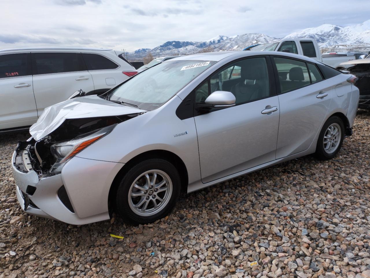 2016 TOYOTA PRIUS