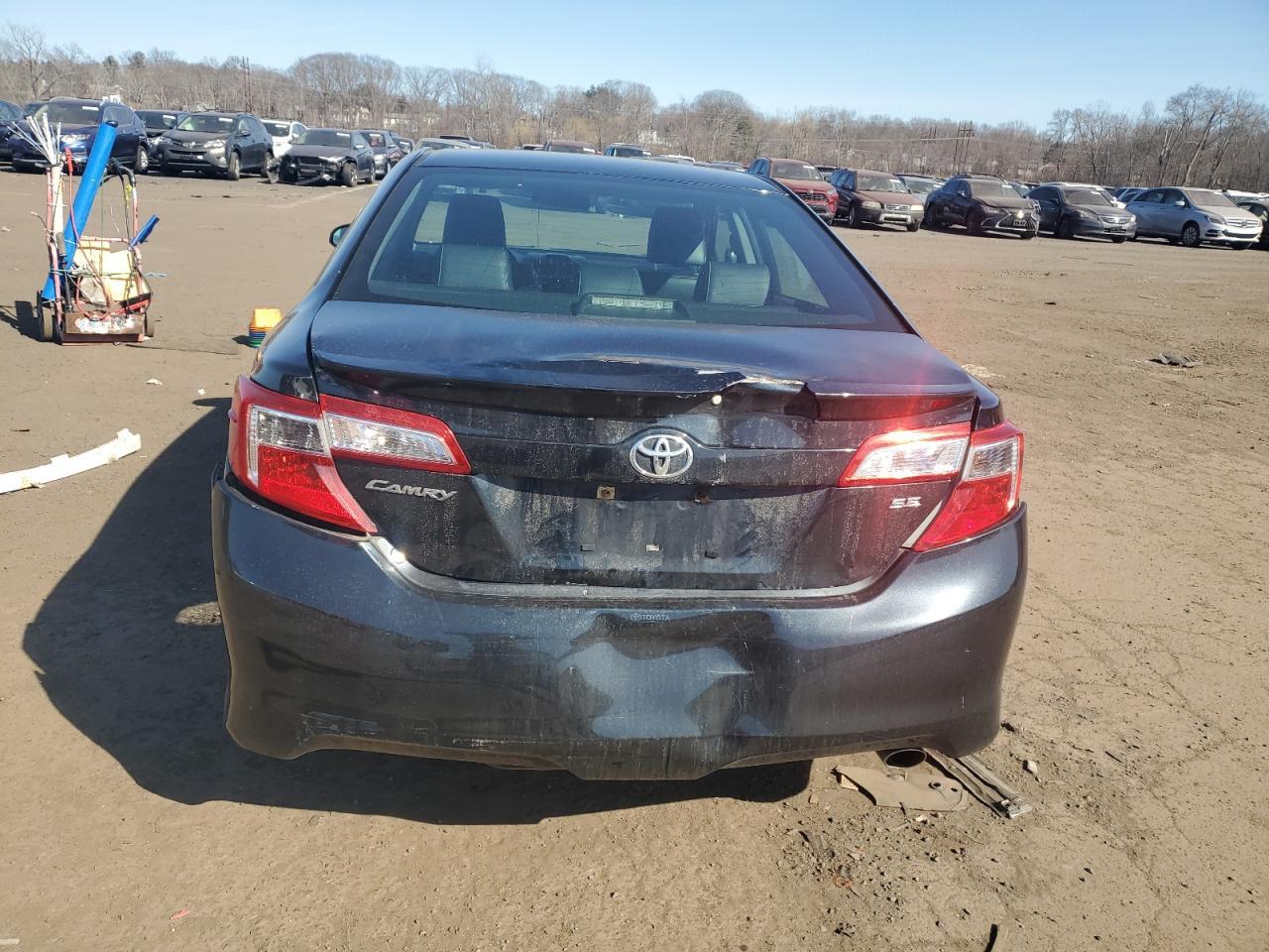 2013 TOYOTA CAMRY L - Фото 6