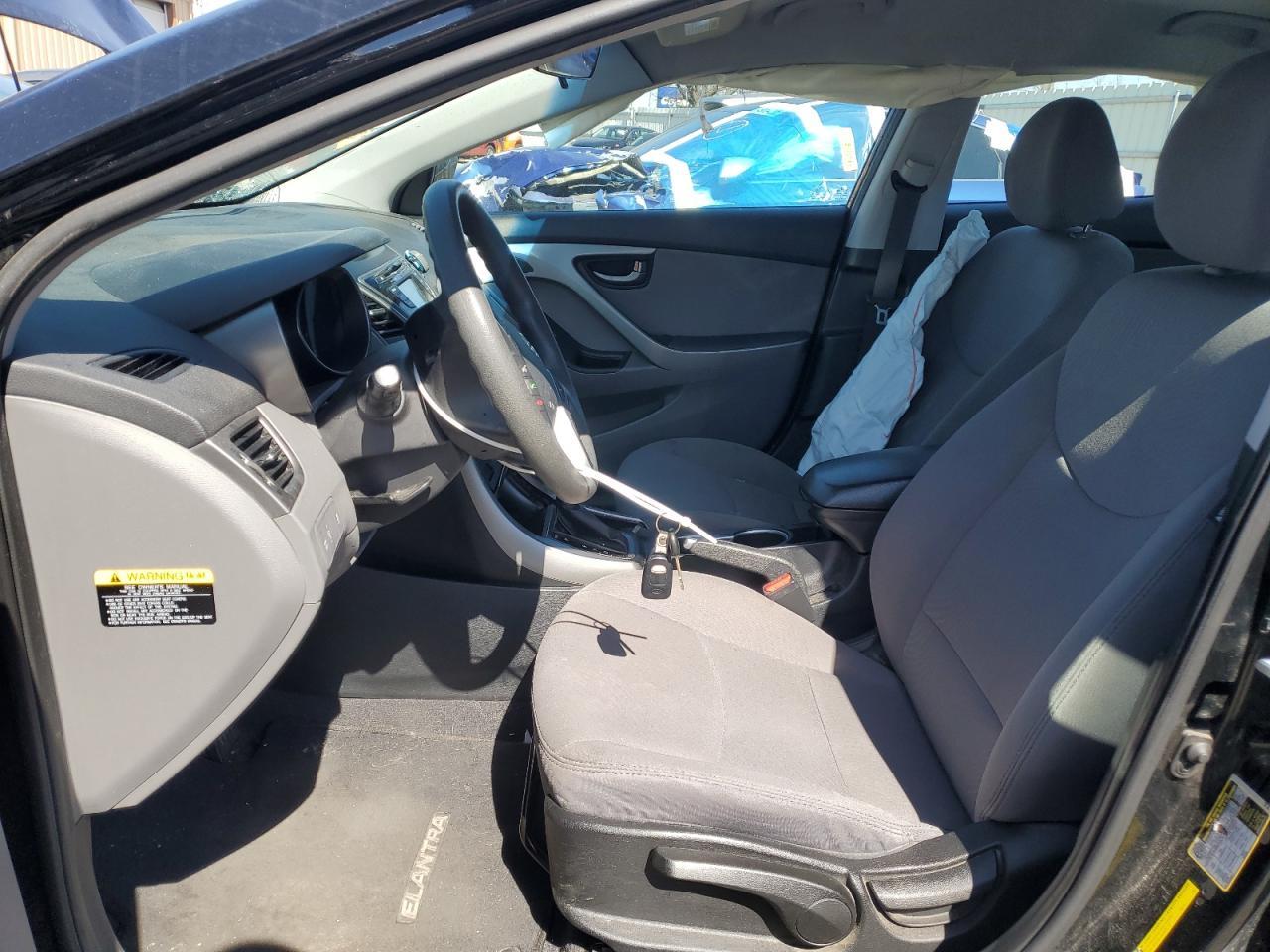 2015 HYUNDAI ELANTRA SE - Image 7